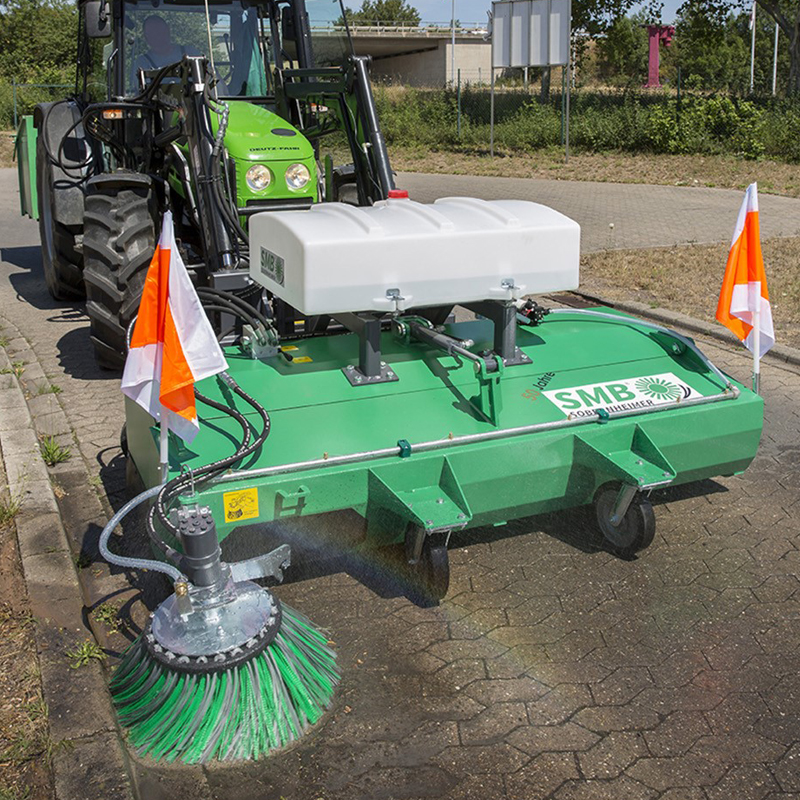 Sobernheimer Maschinenbau GmbH Kehrmaschine der Sobernheimer Maschinenbau GmbH für professionelle Reinigungsarbeiten.
